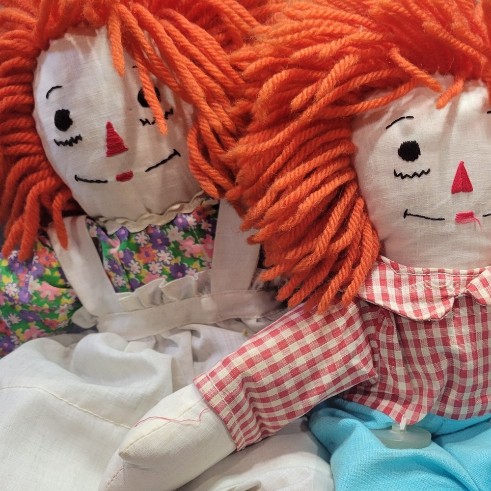 Vintage Raggedy Ann and Andy Plush Dolls Pair 20 Inch Sewn Eyes, Noise & Mouth